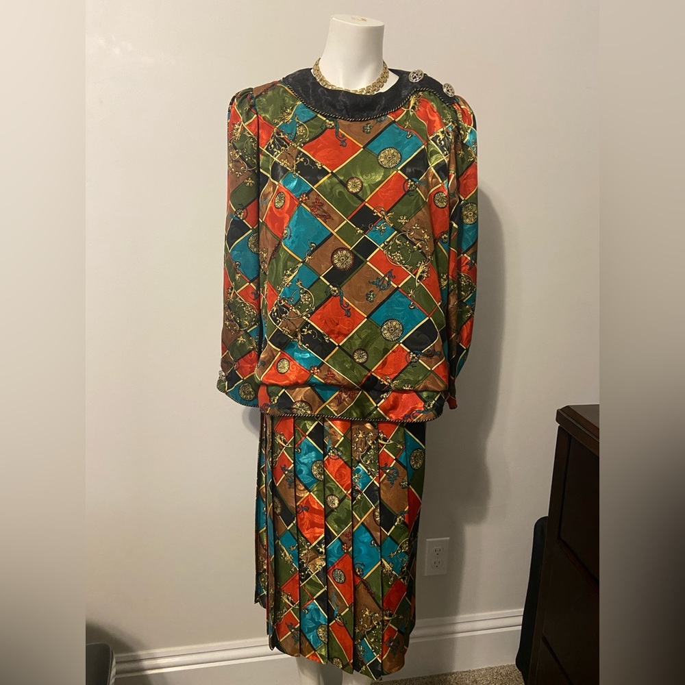 JOHANNA YORK by Joan Davis 2 piece skirt set